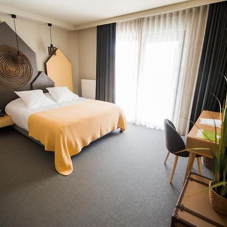 La Libellule Hotell Beauraing Eksteriør bilde